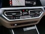 BMW 3-Serie Touring 320i 184pk Automaat High Executive Individual | Origineel NL | Navi | Apple Carplay | Adap.Cruise | Leder+Verwarmd | Dodehoek+Rijstrooksensor | Pdc V+A+Assist+360 Camera | Privacy Glass