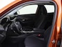 Peugeot e-2008 EV Active 50 kWh | 16 inch lichtmetalen velgen | Remote services | Parkeersensoren | Cruise control | Hill-hold functie |