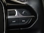 Peugeot e-2008 EV Active 50 kWh | 16 inch lichtmetalen velgen | Remote services | Parkeersensoren | Cruise control | Hill-hold functie |