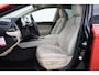 Toyota Camry 2.5 Hybrid Premium | Leder | Stoelventilatie | Stoel-/stuurverwarming | Navigatie | JBL | Head-up display | Dodehoek detectie | 360 camera