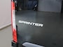 Mercedes-Benz Sprinter 315 CDI L2 H2 RWD Aut | PRO | BPM VRIJ! | ACHTERUITRIJCAMERA | 3500 KG AHW | DODEHOEKASSISTENT | AIRCO | CRUISE | CARPLAY | ANDROID AUTO | METALLIC | 3-ZITS | MBUX SYSTEEM GROOT