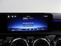Mercedes-Benz A-klasse 180 Business Solution AMG | Elektrisch bedienbaar panorama-dak | Achteruitrijcamera | 19inch Multispaak velgen | Mulitbeam koplampen