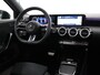 Mercedes-Benz A-klasse 180 Business Solution AMG | Elektrisch bedienbaar panorama-dak | Achteruitrijcamera | 19inch Multispaak velgen | Mulitbeam koplampen