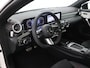 Mercedes-Benz CLA 180 AMG Line | Panoramadak | Sfeerverlichting | Nightpakket | Stoelverwarming | Multimedia Systeem Groot |