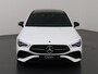 Mercedes-Benz CLA 180 AMG Line | Panoramadak | Sfeerverlichting | Nightpakket | Stoelverwarming | Multimedia Systeem Groot |