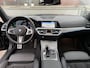 BMW 3-Serie Touring 330e M-Sport 292 pk Trekhaak Life Cockpit Adaptieve Cruise Camera Alcantara Parkeersensoren Stoelverwarming Stuurverwarming Sfeerverlichting Apple Carplay Android Auto DAB Plug In Hybride