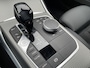 BMW 3-Serie Touring 330e M-Sport 292 pk Trekhaak Life Cockpit Adaptieve Cruise Camera Alcantara Parkeersensoren Stoelverwarming Stuurverwarming Sfeerverlichting Apple Carplay Android Auto DAB Plug In Hybride