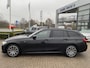 BMW 3-Serie Touring 330e M-Sport 292 pk Trekhaak Life Cockpit Adaptieve Cruise Camera Alcantara Parkeersensoren Stoelverwarming Stuurverwarming Sfeerverlichting Apple Carplay Android Auto DAB Plug In Hybride