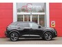 Peugeot 2008 1.2 Hybrid 145PK GT | DRAADLOZE APPLE CARPLAY/ANDROID AUTO | ACHTERUITRIJ CAMERA | KEYLESS ENTRY/START | PARKEERSENSOREN VOOR EN ACHTER | FULL LED KOPLAMPEN | CRUISE CONTROL | DAB+ RADIO | LICHTMETALEN VELGEN 17" | DRAADLOZE TELEFOONLADER |