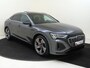 Audi Q8 Sportback e-tron 55 quattro S Edition 115 kWh | Panoramadak | Trekhaak | Luchtvering | 4-zone airco | 360 camera | Head-up display | LED matrix verlichting | Dodehoek detectie |