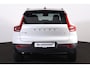 Volvo XC40 Recharge Plus 70 kWh - IntelliSafe Assist & Surround - Parkeercamera achter - Verwarmde voorstoelen & stuur - Parkeersensoren voor & achter - Draadloze tel. lader - Warmtepomp - Extra getint glas - 19' LMV