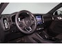 Volvo XC40 Recharge Plus 70 kWh - IntelliSafe Assist & Surround - Parkeercamera achter - Verwarmde voorstoelen & stuur - Parkeersensoren voor & achter - Draadloze tel. lader - Warmtepomp - Extra getint glas - 19' LMV