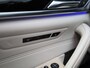 BMW 5-Serie Touring 540i xDrive High Executive | Automaat | Panoramadak | Harman Kardon | Lederen Bekleding | Stoelverwarming + Stoelventilatie | head-up display | 360. Camera | Sfeerverlichting |