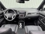 Mitsubishi Outlander 2.4 PHEV Instyle / Full Options! / Dealer Onderhouden / Trekhaak 1.500 KG Trekgewicht / Schuif- & Kanteldak / Lederen Bekelding / Stoel- & Stuurverwarmng / Adaptieve Cruise Control / Climate Control / Fabrieksgarantie t/m 07-12-2026 /