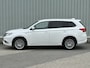 Mitsubishi Outlander 2.4 PHEV Instyle / Full Options! / Dealer Onderhouden / Trekhaak 1.500 KG Trekgewicht / Schuif- & Kanteldak / Lederen Bekelding / Stoel- & Stuurverwarmng / Adaptieve Cruise Control / Climate Control / Fabrieksgarantie t/m 07-12-2026 /