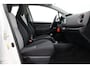 Toyota Yaris 1.0 VVT-i Comfort | Origineel NL | Airco | Rijstrooksensor | Grootlichtassistent | Multifunctioneel stuurwiel | Elektrische ramen voor | Bluetooth | Radio CD speler