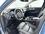 Volvo XC40 T5 Recharge Ultimate Dark | 20" | Leder | Trekhaak | Getint glas | Panoramadak | Harman Kardon | Elektr. verst. Stoelen | Full LED | Stoel/stuurverwarming | Adaptieve Cruise | BLIS | Keyless
