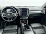 Volvo XC40 T5 Recharge Ultimate Dark | 20" | Leder | Trekhaak | Getint glas | Panoramadak | Harman Kardon | Elektr. verst. Stoelen | Full LED | Stoel/stuurverwarming | Adaptieve Cruise | BLIS | Keyless