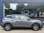 Peugeot 2008 1.2 Turbo 130 PK Active | All season banden | Volledig dealer onderhouden | 6 Versnellingsbak | Trekhaak 1200 KG | Navigatie via Telefoon | Stoelverwarming | Airconditioning | Lichtmetalen Velgen | Parkeersensoren | LED Verlichting | Apple Carplay & Android Auto |