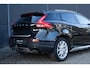 Volvo V40 Cross Country T3 Automaat Polar+ Luxury | Panoramadak| Afneembare trekhaak| Alarmklasse 3| Premium Audio| Lederen Bekleding| Exterior Styling kit.