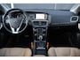 Volvo V40 Cross Country T3 Automaat Polar+ Luxury | Panoramadak| Afneembare trekhaak| Alarmklasse 3| Premium Audio| Lederen Bekleding| Exterior Styling kit.
