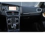 Volvo V40 Cross Country T3 Automaat Polar+ Luxury | Panoramadak| Afneembare trekhaak| Alarmklasse 3| Premium Audio| Lederen Bekleding| Exterior Styling kit.