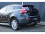 Volvo V40 Cross Country T3 Automaat Polar+ Luxury | Panoramadak| Afneembare trekhaak| Alarmklasse 3| Premium Audio| Lederen Bekleding| Exterior Styling kit.