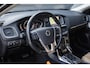 Volvo V40 Cross Country T3 Automaat Polar+ Luxury | Panoramadak| Afneembare trekhaak| Alarmklasse 3| Premium Audio| Lederen Bekleding| Exterior Styling kit.