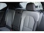Volvo XC40 B4 Plus Dark | Verwarmbare Voorstoelen en Stuurwiel | Semi-Elektrische Trekhaak | Verwarmbare Voorruit | Premium Audio by Harman Kardon | Adaptieve Cruise Control | Park Assist