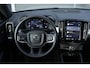 Volvo XC40 B4 Plus Dark | Verwarmbare Voorstoelen en Stuurwiel | Semi-Elektrische Trekhaak | Verwarmbare Voorruit | Premium Audio by Harman Kardon | Adaptieve Cruise Control | Park Assist