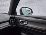 Volvo XC40 Plug-in Hybrid T5 R-Design | Adaptive Cruise Control | Trekhaak | Dodehoekdetectie | Harman-Kardon Audio | Navigatie | Climate Control | Stoelverwarming/Stuurwielverwarming