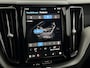 Volvo XC60 2.0 T8 Plug-in hybrid AWD Ultra Black Edition Pano, Leder, Camera, Winterpakket, Memory stoelen, Elektrische achterklep, Virtual desk, 2 jaar garantie