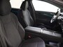 Volkswagen ID.7 Pro Business | Achterbank in ongelijke delen neerklapbaar incl. middenarmsteun en doorlaadmogelijkheid | Afstandscontrolesysteem (Front Assist), met voetgangers- en fietsersherkenning | Automatische afstandsregeling (Adaptive Cruise Control)
