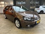 Volkswagen Golf 1.2 TSI Highline BlueMotion / Nette Auto