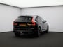 Volvo XC60 2.0 T8 Plug-in hybrid AWD Ultra Black Edition / Luchtvering / Head up display. / Trekhaak / Pan. dak / Harman Kardon / Stoel+stuur+achterbankverwarming