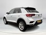 Volkswagen T-Roc 1.5 TSI Sport GEEN AFLEVERKOSTEN | Automaat | Navigatiesysteem | Climate Control | Adaptieve Cruise Control | Achteruitrijcamera | Parkeersensoren voor- en achter | DAB radio | 12 maanden BOVAG garantie