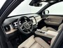 Volvo XC90 T8 Recharge Plus Dark | 21" | 360 Camera | Panoramadak | Harman Kardon | Matrix LED | Elektr. verst. Stoelen | Keyless | Adaptieve Cruise | BLIS