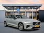 Volvo V60 T6 Recharge Plus Dark | 18" | Sportstoelen | Panoramadak | 360 Camera | Harman Kardon | Trekhaak | Elektr. verst. stoelen | Stoel/stuur/achterbankverwarming