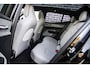 Volvo EX30 Single Motor Extended Range Ultra 69 kWh Black Edition | Trekhaak | Stoel en Stuurverwarming | 20" Y Spaaks | 360° Camera | Harman & Kardon |