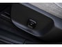 Volvo EX30 Single Motor Extended Range Ultra 69 kWh Black Edition | Trekhaak | Stoel en Stuurverwarming | 20" Y Spaaks | 360° Camera | Harman & Kardon |