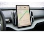 Volvo EX30 Single Motor Extended Range Ultra 69 kWh Black Edition | Trekhaak | Stoel en Stuurverwarming | 20" Y Spaaks | 360° Camera | Harman & Kardon |