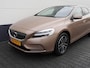 Volvo V40 2.0 D4 190pk Summum | Zwart leder | Panoramadak | Camera | Trekhaak