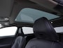 Volvo V40 2.0 D4 190pk Summum | Zwart leder | Panoramadak | Camera | Trekhaak