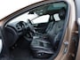 Volvo V40 2.0 D4 190pk Summum | Zwart leder | Panoramadak | Camera | Trekhaak