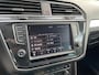Volkswagen Tiguan 1.4 TSI R-LINE, Trekhaak, Carplay, ACC/Laneassist, Verschuifbare achterbank