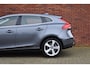 Volvo V40 T3 150PK Momentum | Adaptieve Cruise Control | Trekhaak | 17'' |