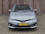 Toyota Auris 1.8 Hybrid Lease Pro