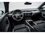 Audi E-tron 55 Quattro 95 kWh | S-Line | Panodak | Luchtvering | B&O | Camera | Zwart optiek | 21 inch | NL auto |
