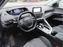 Peugeot 3008 130 Pk Benzine * AUTOMAAT * Luxe Allure * JNL-24-R * Navigatie * Trekhaak * Open Schuifdak * Parkeer Camera Voor- & Achterzijde * Keyles entry & Start Button * 1/2 Lederen Interieur * Climate & Cruise Control * Apple Carplay / Android Auto * Vingerhoets; Vierde Generatie Eersteklas Service ! Al meer dan 100 jaar een begrip in de Brabantse Kempen.