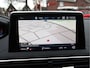 Peugeot 3008 130 Pk Benzine * AUTOMAAT * Luxe Allure * JNL-24-R * Navigatie * Trekhaak * Open Schuifdak * Parkeer Camera Voor- & Achterzijde * Keyles entry & Start Button * 1/2 Lederen Interieur * Climate & Cruise Control * Apple Carplay / Android Auto * Vingerhoets; Vierde Generatie Eersteklas Service ! Al meer dan 100 jaar een begrip in de Brabantse Kempen.